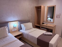 Eco Roomy Hotel