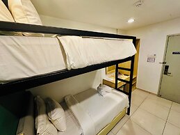 Eco Roomy Hotel