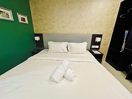 Eco Roomy Hotel
