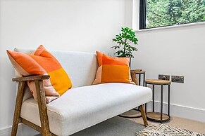 Peppard Loft - From 110 Per Night