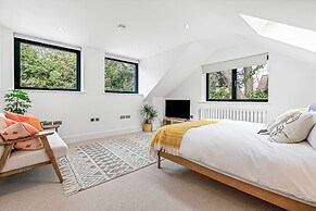 Peppard Loft - From 110 Per Night