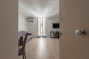 Real Umberto Apartments by Wonderful Italy