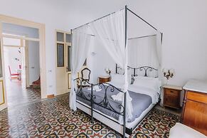 Real Umberto Apartments by Wonderful Italy