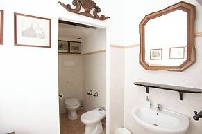 Real Umberto Apartments by Wonderful Italy