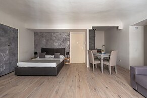 Real Umberto Apartments by Wonderful Italy