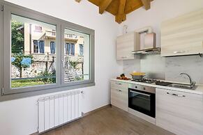 Viola Apartment
