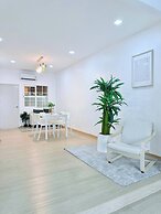 Minimalist Townhome Stay
