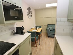 Spacious Cottage Number 5