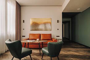 The Cyrus Hotel