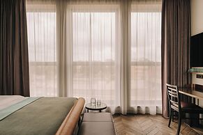 The Cyrus Hotel