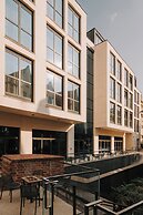 The Cyrus Hotel