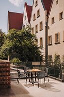 The Cyrus Hotel