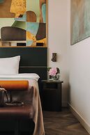 The Cyrus Hotel
