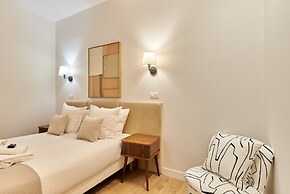 Elegant Apartment With Buttes-chaumont Park
