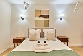 Elegant Apartment With Buttes-chaumont Park