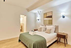 Elegant Apartment With Buttes-chaumont Park