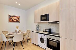Elegant Apartment With Buttes-chaumont Park