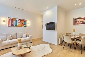 Elegant Apartment With Buttes-chaumont Park