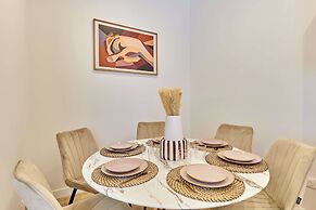 Elegant Apartment With Buttes-chaumont Park