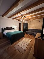CABANA LAPTICI