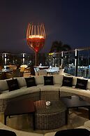 Hotel Neon