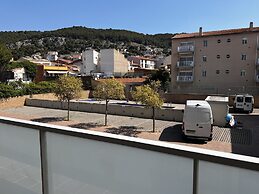 Apartment in Estartit With Garden