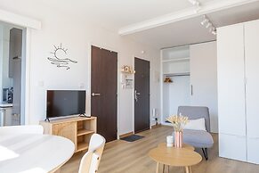 Modern Studio on the 8th Floor Near the sea