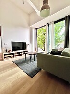 Spacious Loft Instant Favourite Up to 4