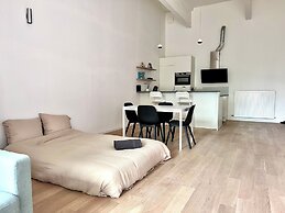 Spacious Loft Instant Favourite Up to 4