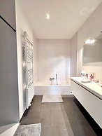 Spacious Loft Instant Favourite Up to 4