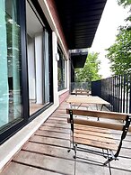 Spacious Loft Instant Favourite Up to 4