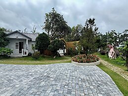 Coto Village Resort