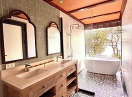 Coto Village Resort