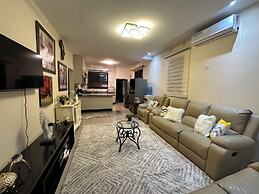 Executive Private Standing apt in Lusaka