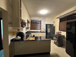 Executive Private Standing apt in Lusaka