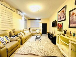 Executive Private Standing apt in Lusaka
