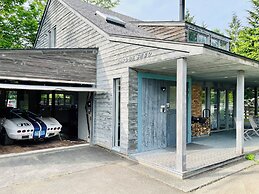 GARDEN SHED