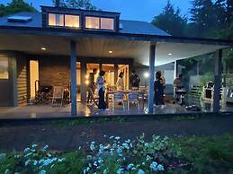 GARDEN SHED