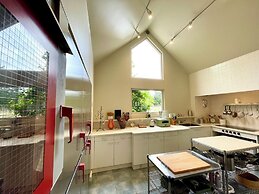 GARDEN SHED