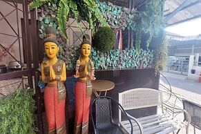Sukhum Mega Bangna Guest House