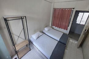 Sukhum Mega Bangna Guest House