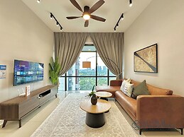 Grand Medini Residence by Stayrene