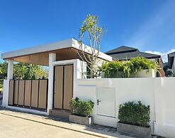 Narinsaya Pool villas