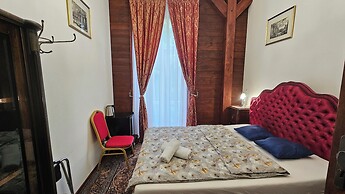 Łódzki Pałacyk Historic Hotel