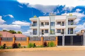 Bright Hotel and apartement