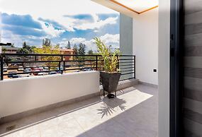 Bright Hotel and apartement