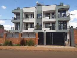 Bright Hotel and apartement