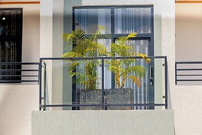 Bright Hotel and apartement