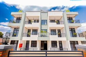 Bright Hotel and apartement