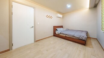 Boryeong The Daecheon Story Pension